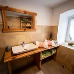 Waldviertel Auszeit - Lichtung Im Wald - Alleinlage Ferienhaus Scheiben